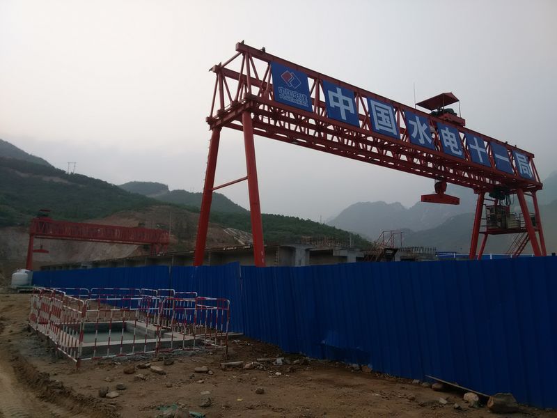 提梁機MG80-28M H=9M 中水十一局承建（jiàn）西峽（xiá）縣宛西發（fā）電有限公司