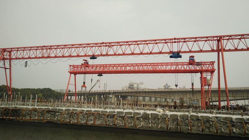 提梁（liáng）機（jī）MGE80+80-39.9M 吳江明港製梁場1